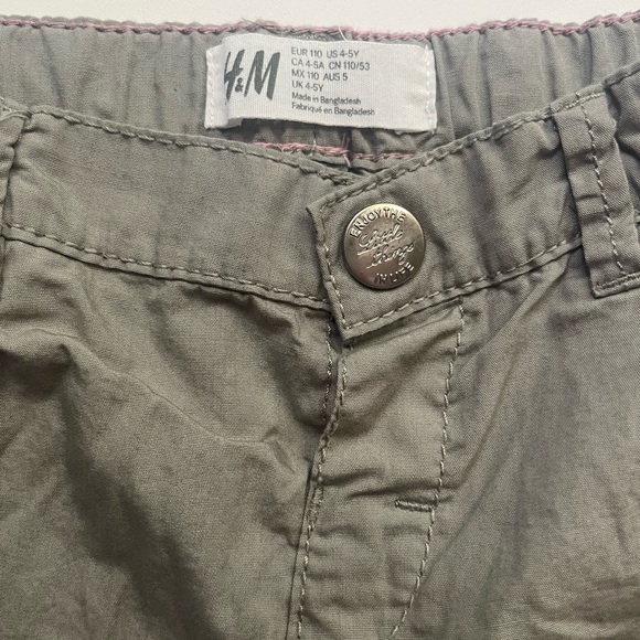 H&M Girls Shorts Size 4-5Y - Picture 3 of 5